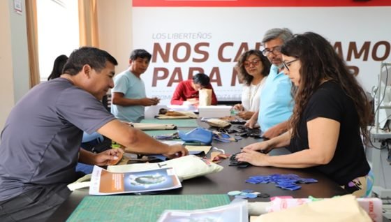 05 472333 Se Realizó El V Congreso De Cuero Y Calzado En Trujillo Perú - Eventos Calzado, Cuero