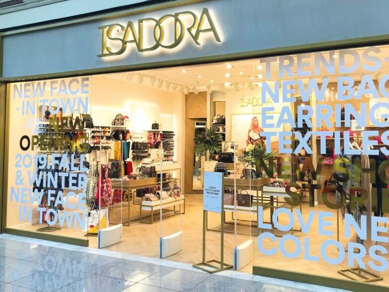 47 741102 La Marca De Accesorios De Moda Isadora Abre Nueva Tienda En La Provincia De Córdoba - Interes General