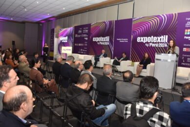 42 004338 Expotextil Perú Tuvo Una Gran Convocatoria De Visitantes Y La Participación De 21 Países - Interes General