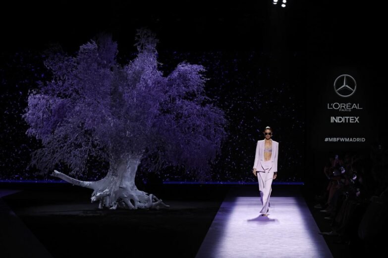 Mercedes Benz Fashion Week Madrid Se Prepara Su Edicion Otonoinvierno 2025 08 527908 La Moda Vuelve A Brillar En Madrid - Eventos Textil E Indumentaria